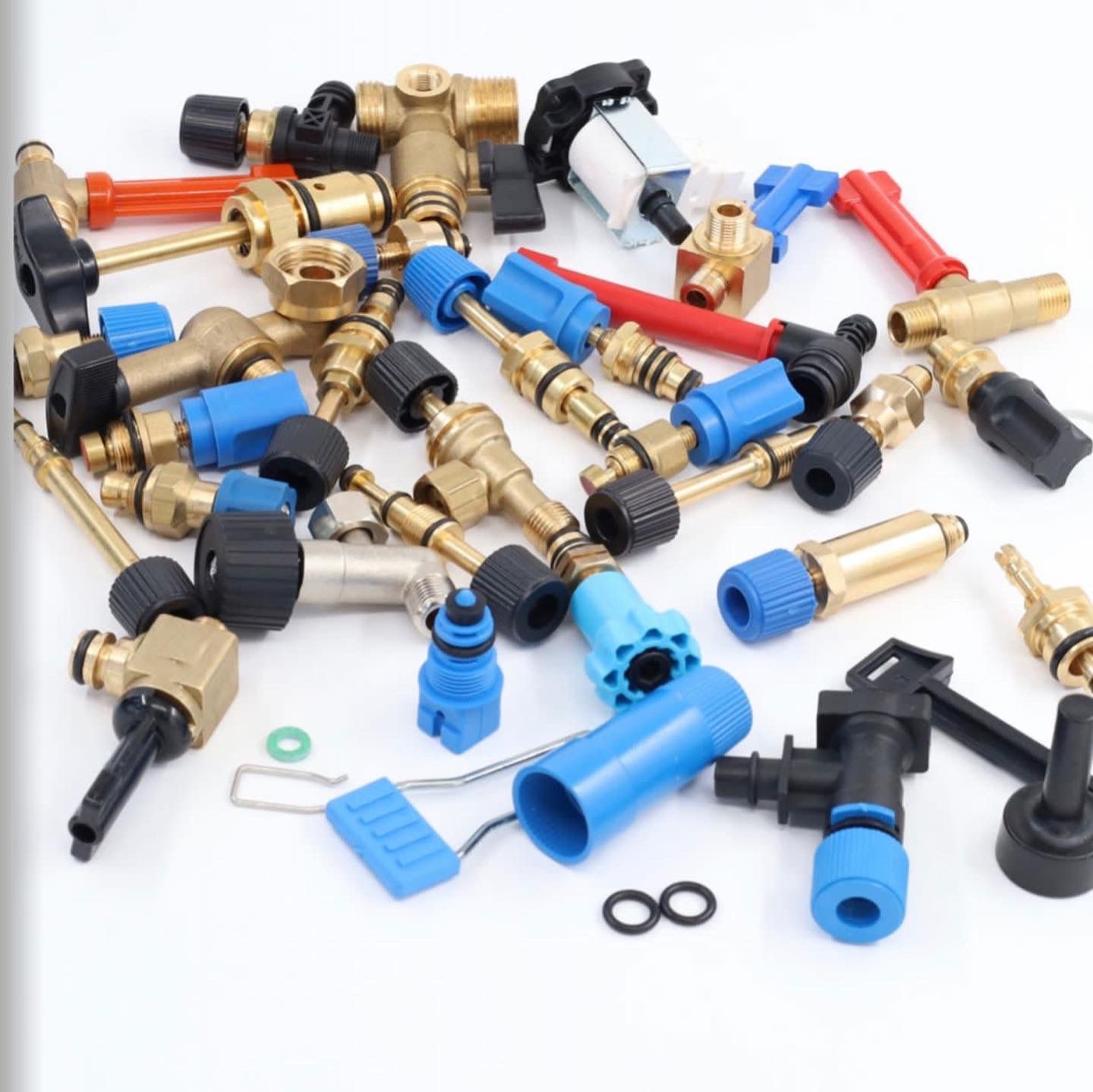 Kombi Yedek Parçaları, Tamir Malzemeleri ve Profesyonel Servis Çözümleri