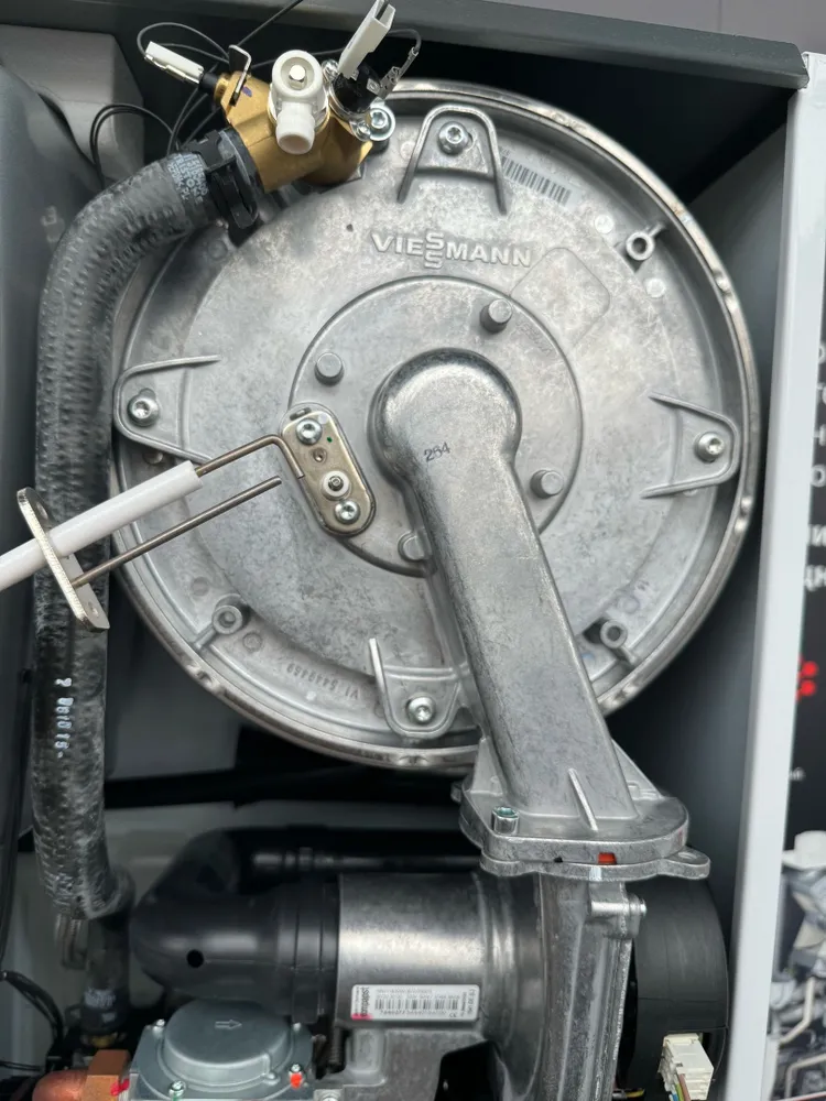 Ateşleme Elektrodu Viessmann B1HA/B1KA/WB1B/WB1BC Serisi Ateşleme Elektrodu Viessmann B1HA/B1KA/WB1B/WB1BC Serisi – PRO-SER